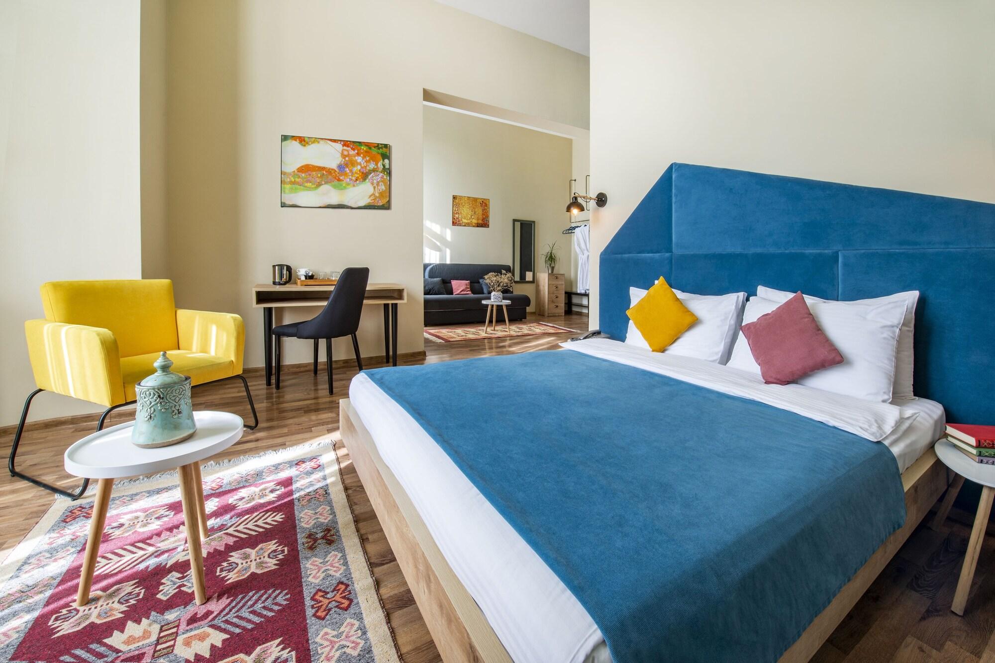 Alphabet Boutique Hotel Тбилиси Екстериор снимка
