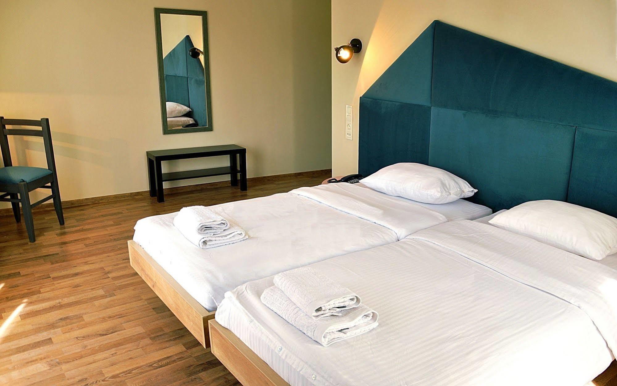 Alphabet Boutique Hotel Тбилиси Екстериор снимка