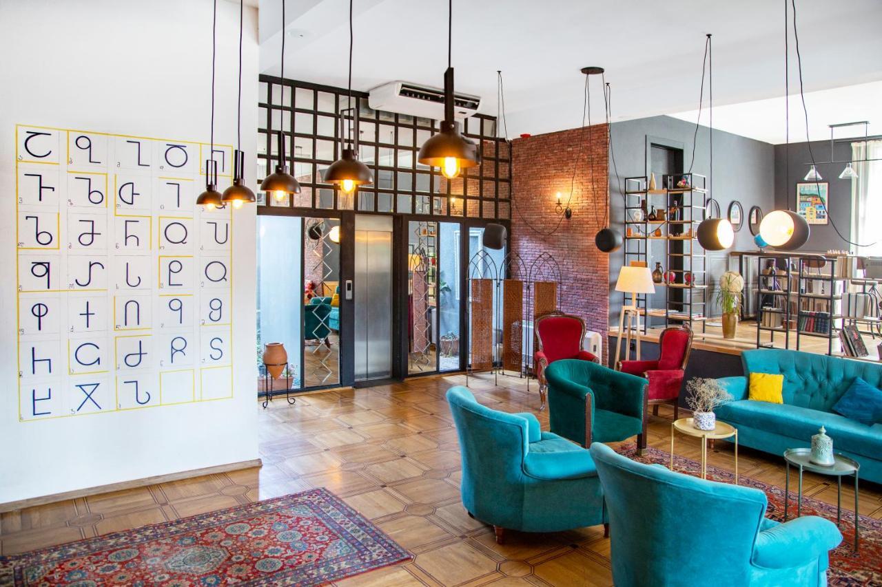 Alphabet Boutique Hotel Тбилиси Екстериор снимка