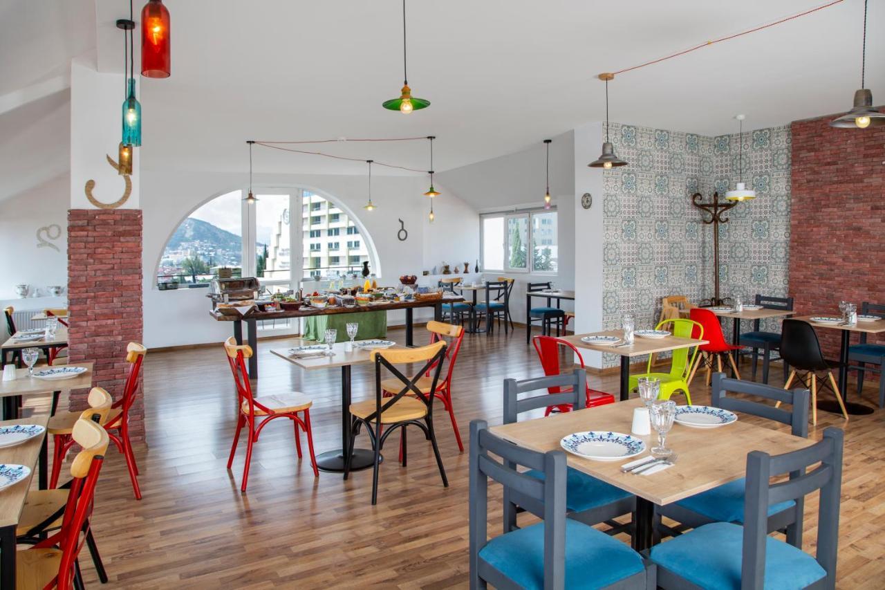 Alphabet Boutique Hotel Тбилиси Екстериор снимка
