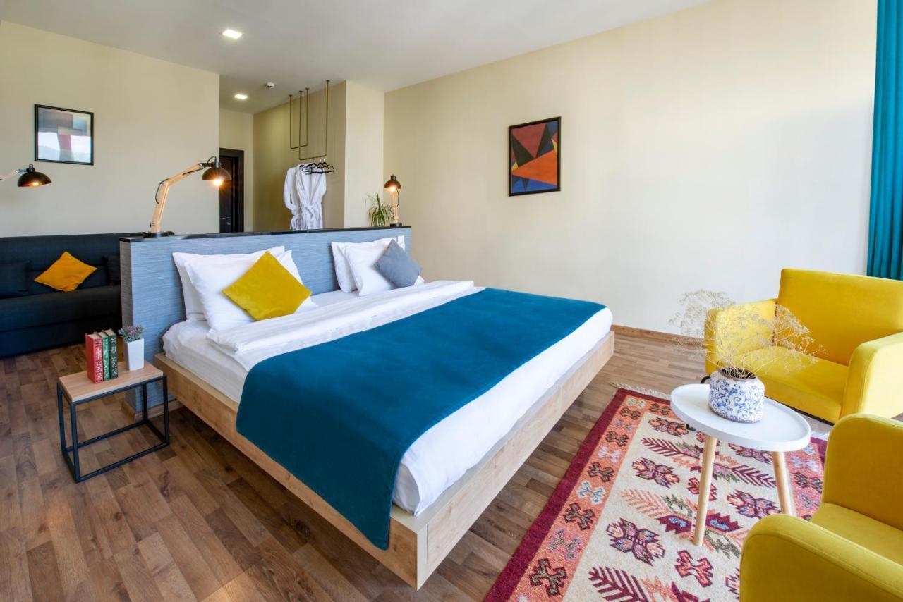 Alphabet Boutique Hotel Тбилиси Екстериор снимка